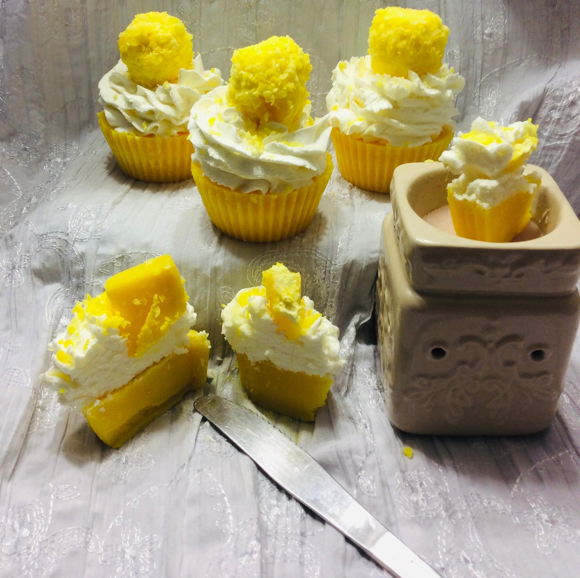 ICE CREAM / CUPCAKE CANDLE